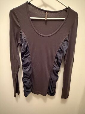 XCVI Long Sleeve Scoop Neck Ruched Purple Tee Top